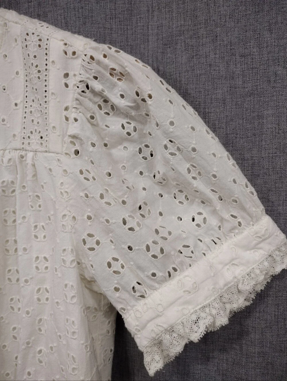 J. Crew Eyelet Short-Sleeve Button Front Top Womens White XXS Babydoll Fairy